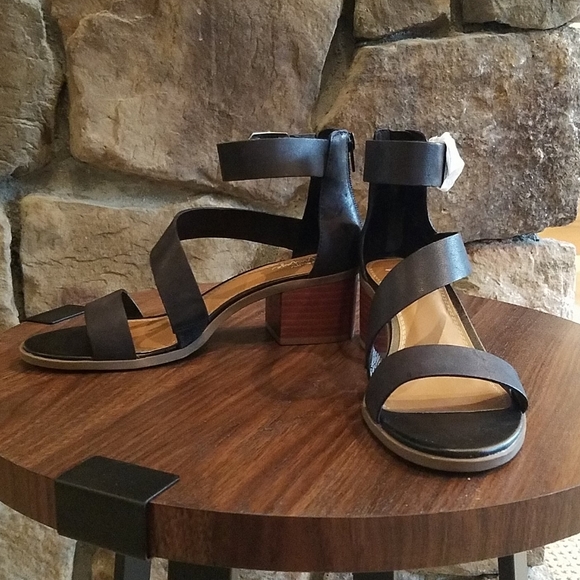 Crown Vintage brand ankle sandals - Picture 4 of 8